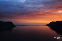 Exploring the Auspicious and Inauspicious Meanings of Rooster Crowing in the Twelve Chinese Time Periods