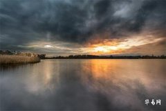 What Are the Considerations for Buying Shoes in a Leap Sixth Month