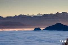 Freezer Placement in Living Room Feng Shui Taboos_Which Direction Attracts Wealth