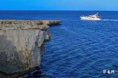 10 Taboos of Living Room Feng Shui_What Should Not Be Hung on the West Wall of the Living Room