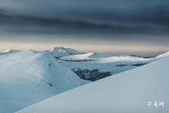 What is the fate of a girl born on Winter Solstice? A life destined with prosperity and high official fortune