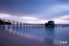 What Does 'Rooster Crowing at the Chou Hour' Mean, Is It Suitable to Move Houses During the Chou Hour?