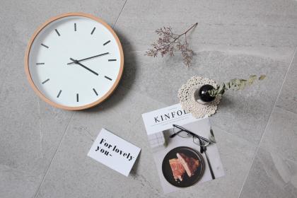 Dreaming of Reading in a Library