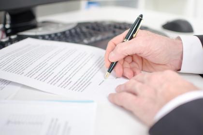 How Should Desks in a School Office Be Arranged?