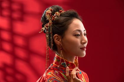 Can a woman born in the You hour and a man born in the Zi hour have a lasting marriage? Are their Bazi compatible?