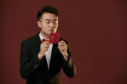 Is it compatible for a man born in the Hour of Chou and a woman born in the Hour of Chou to be together? Are they suitable for marriage?