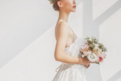 Are men born at noon compatible with women born at dawn? Is marriage advisable?