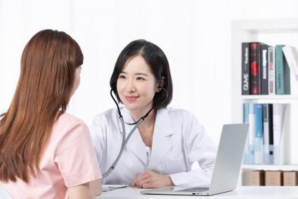 Dreaming of Going to Invite a Doctor